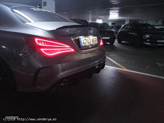 Mercedes Clase CLA CLA 200 AMG LIEN de 2014 con 200.000 Km por 18.000 EUR. en Barcelona