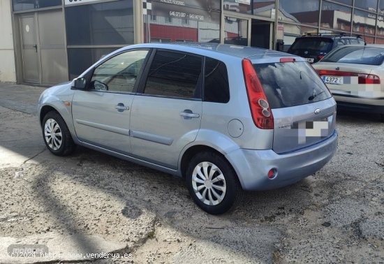 Ford Fiesta 1.4 tdci 70cv de 2006 con 177.000 Km por 3.290 EUR. en Avila