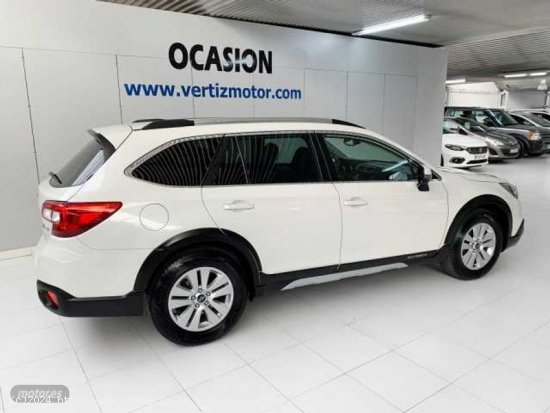 Subaru Outback 2.5i Executive Plus CVT de 2018 con 127.000 Km por 23.500 EUR. en Guipuzcoa