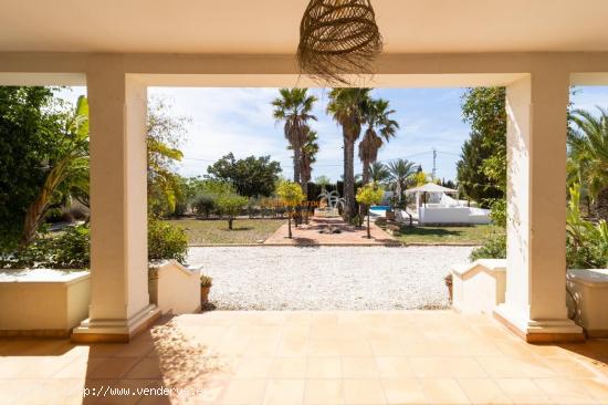 ESPECTACULAR CHALET EN LA ZONA DE LA GALIA- BONAVISTA EN VENTA !! - ALICANTE