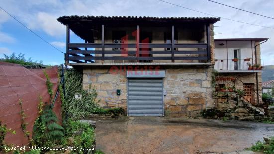 CASA CON GRAN PARCELA EN ALONGOS (TOÉN - OURENSE) - ORENSE