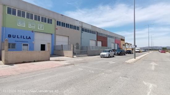 Nave Industrial en Villena - ALICANTE