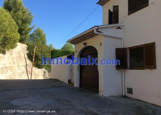 Casa con vistas al mar, en venta en Comarruga, Tarragona - TARRAGONA