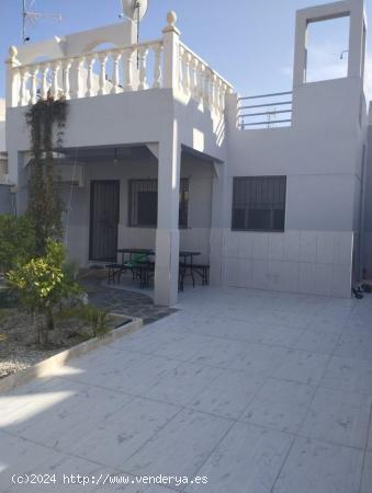 ESPECTACULAR CHALET 2 HABS, JARDIN,SOLARIUM 159.900€... - ALICANTE