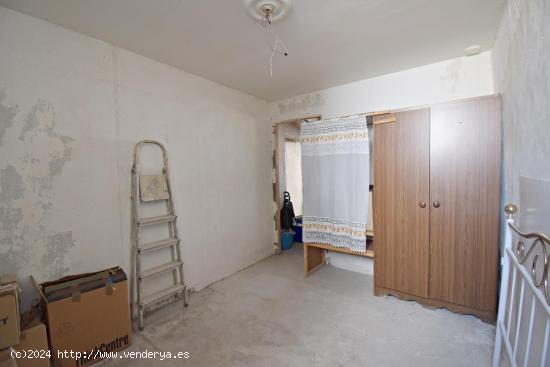 VIVIENDA PARA REFORMAR EN PLENO CENTRO DE JEREZ - CADIZ