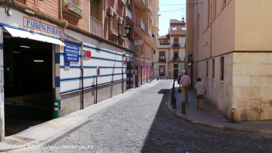 ¡Gran Oportunidad! Oficina en Alquiler en Plaza de los Campos - GRANADA