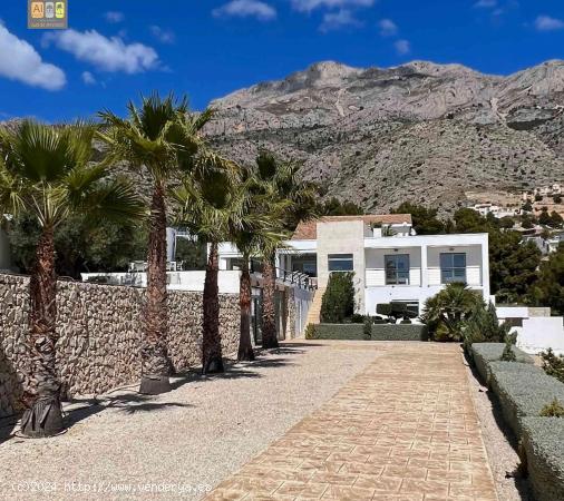 Se Vende en Altea la vella - ALICANTE