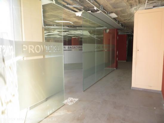 SE VENDE LOCAL COMERCIAL EN TERRASSA,  ZONA EGARA - BARCELONA