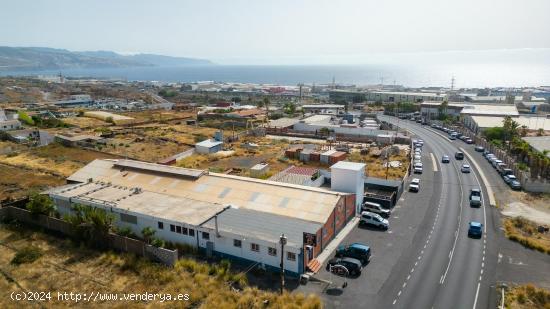 Gran oportunidad de inversión en zona de gran crecimiento comercial - SANTA CRUZ DE TENERIFE