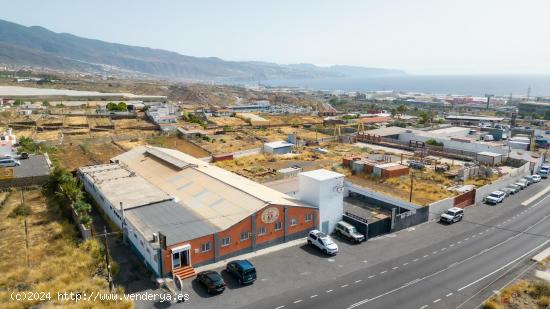 Gran oportunidad de inversión en zona de gran crecimiento comercial - SANTA CRUZ DE TENERIFE