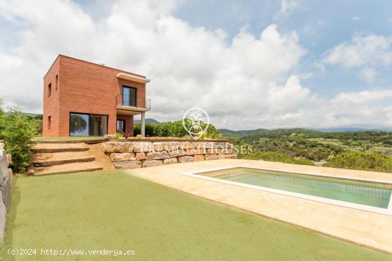 Casa de Obra Nueva en Venta en Zona Residencial de Caldes d'Estrac con Vistas al Mar - BARCELONA