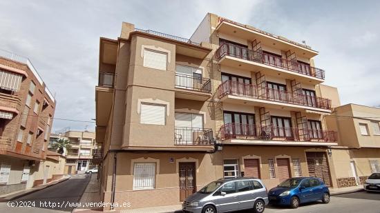  OPORTUNIDAD  SE VENDE EDIFICIO RESIDENCIAL EN LOS ALCÁZARES. - MURCIA