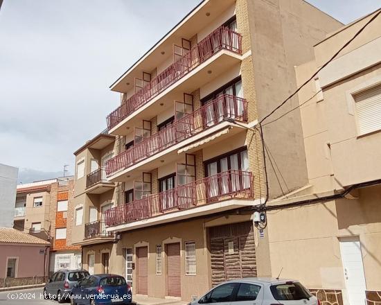  OPORTUNIDAD  SE VENDE EDIFICIO RESIDENCIAL EN LOS ALCÁZARES. - MURCIA