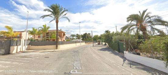  CASA EN PEÑA LAS AGUILAS EN INMEJORABLE UBICACION - ALICANTE 