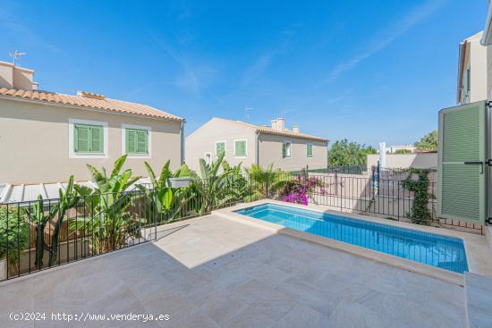 Chalet con piscina y vista a la bahía de Palma en Sa Cabaneta - BALEARES