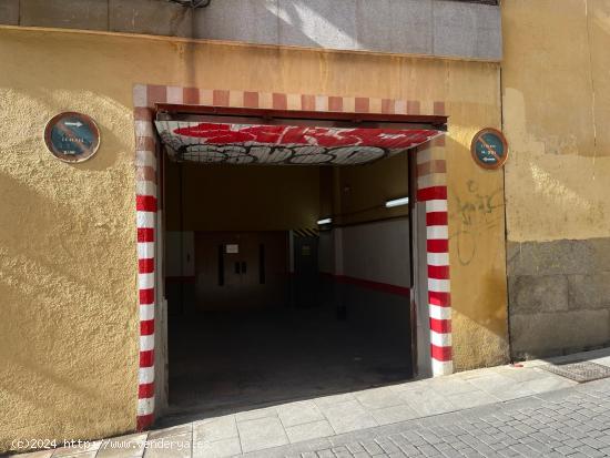 ^^***^^ PLAZA DE GARAJE CON TRASTERO INCLUIDO EN BARRIO LAVAPIES^^**^^ - MADRID