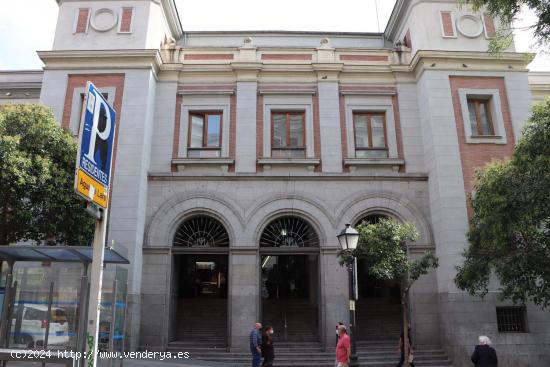 ^^***^^ PLAZA DE GARAJE CON TRASTERO INCLUIDO EN BARRIO LAVAPIES^^**^^ - MADRID