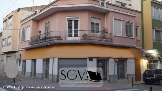 SE ALQUILA LOCAL COMERCIAL EN ZONA CENTRO - ALICANTE