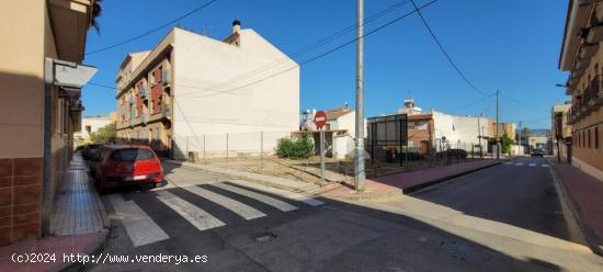 SOLAR RESIDENCIAL PROXIMO A CENTRO DE SALUD DE CHURRA - MURCIA