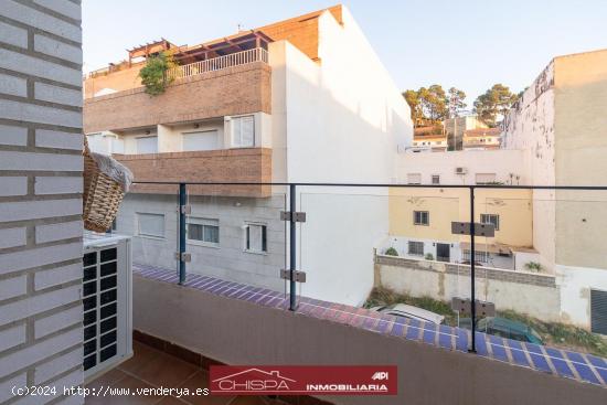 Piso en el casco urbano con terraza, garaje y trastero - VALENCIA