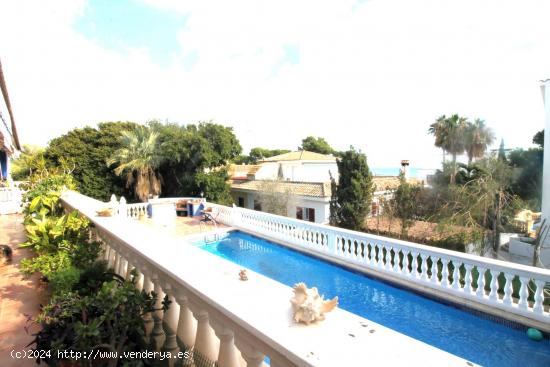 CHALET INDEPENDIENTE TODO EN PLANTA CON PISCINA Y GARAJE - BALEARES