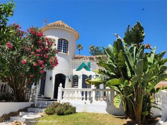 Casa en venta en El Faro de Calaburra - Chaparral - MALAGA