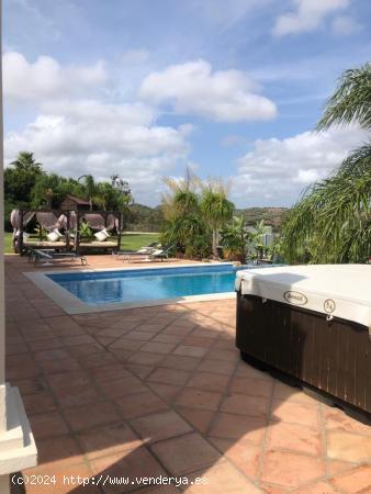 PRECIOSO CHALET ZONA F SOTOGRANDE - CADIZ