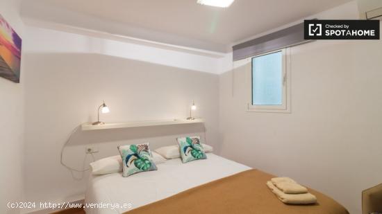 Elegante apartamento de 1 dormitorio con aire acondicionado en Ciutad Vella, cerca de la playa. - BA