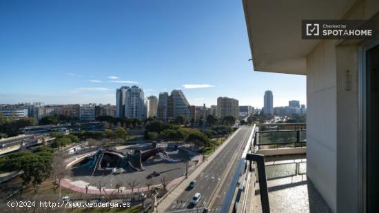 Piso de 4 dormitorios en alquiler en Montolivet - VALENCIA