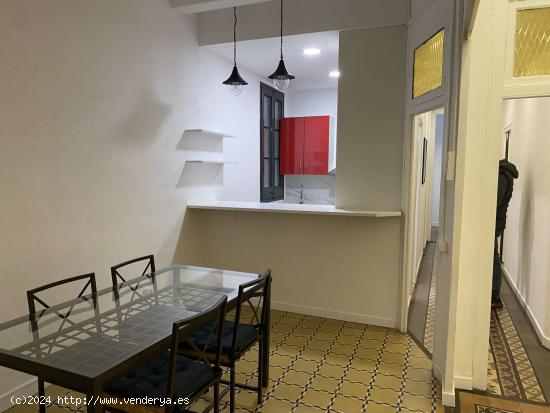 Apartamento entero de 2 dormitorios en Barcelona. - BARCELONA