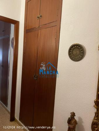 IMMOBILIARIA LA MANCHA VENDE VIVIENDA JUNTO A LA FERIA. - ALBACETE