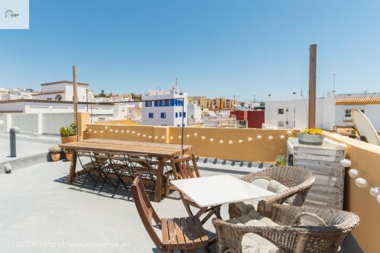 Edificio en Tarifa en zona Centro // Building in Tarifa in downtown area - CADIZ