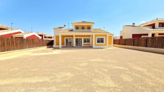 Chalets de 3 dormitorios en 1 planta y solarium en Purias (Lorca) - MURCIA