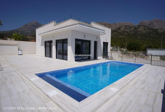 VILLA DE OBRA NUEVA EN UNA SOLA PLANTA (POLOP) - ALICANTE