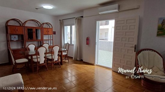 Chalet adosado dúplex en venta en la urbanización parque del pedrucho en la Manga (Murcia)