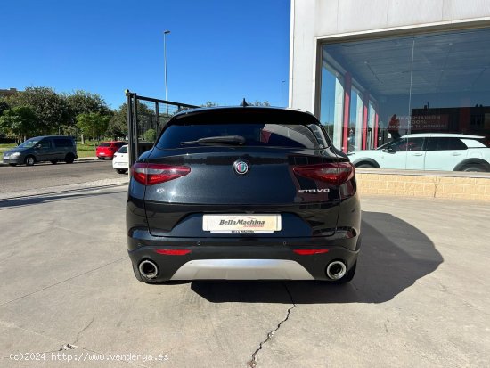 Alfa Romeo Stelvio 2.2 Diésel 154kW (210CV) Executive Q4 - Parla