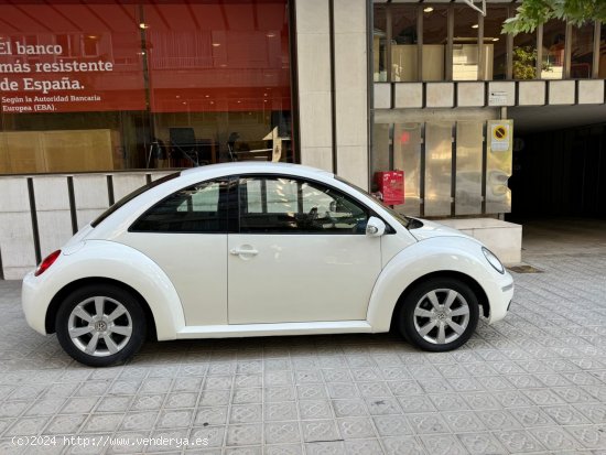 Volkswagen New Beetle 2.0 Auto 115CV - Barcelona