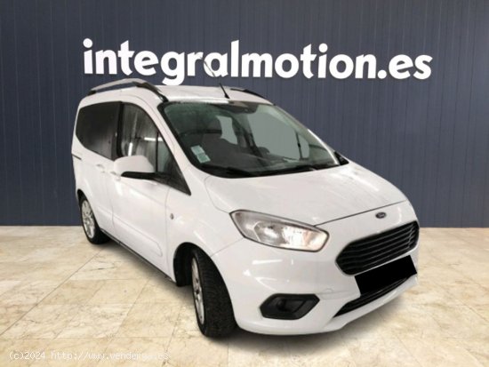 Ford Tourneo Courier 1.5 TDCi 74kW (100CV) Titanium - 