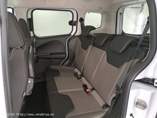 Ford Tourneo Courier 1.5 TDCi 74kW (100CV) Titanium - 