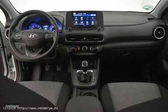 Hyundai Kona 1.0 TGDI Klass 4x2 de 2023 con 16.659 Km por 19.990 EUR. en Cadiz