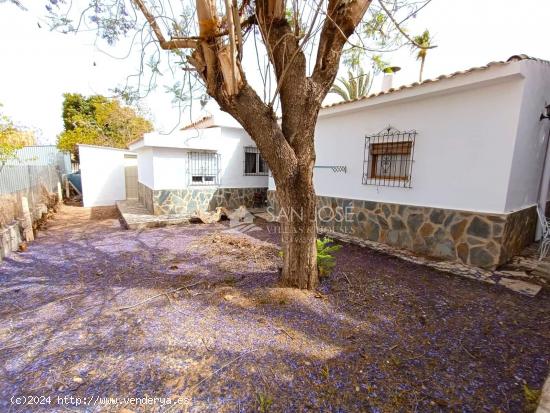 CHALET EN LA CAPITANA, ORITO , MONFORTE DEL CID - ALICANTE