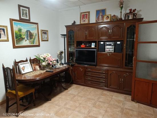 Se vende casa en el corazón de Rincon de Beniscornia - MURCIA