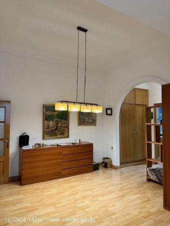 Planta baja en venta - BARCELONA