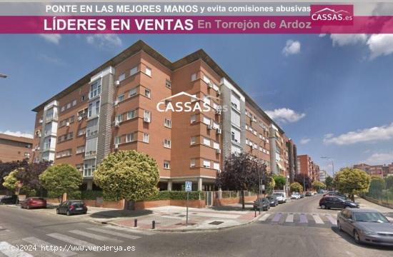 ZARZUELA - Piso de 3 habitaciones, 2 baños con garaje, trastero y piscina - MADRID