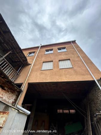 SE VENDE CASA EN VILLANUEVA DE VALDUEZA - LEON