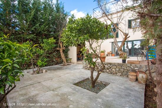 ENCANTADORA CASA DE PUEBLO EN CALVIA CENTRO CON VISTAS DESPEJADAS - BALEARES