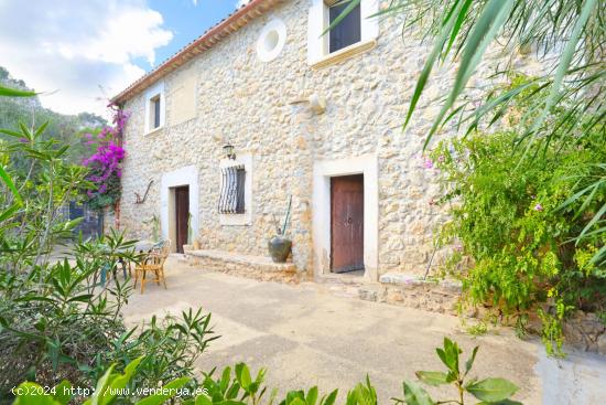 PRECIOSA FINCA TRADICIONAL MALLORQUINA CON VISTAS A LA MONTAÑA ZONA DE ES CAPDELLA - BALEARES