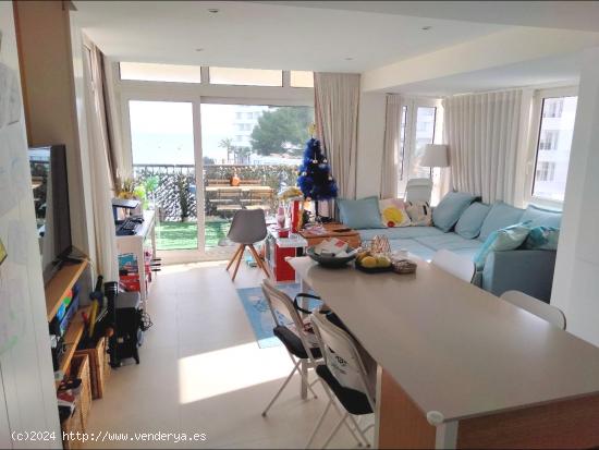 APARTAMENTO REFORMADO EN PALMANOVA EN PRIMERA LINEA DE MAR - BALEARES