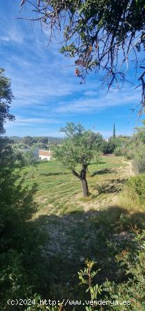 FANTÁSTICO SOLAR URBANO EN CALVIA PUEBLO - BALEARES