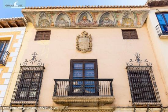 Palacete Señorial del Siglo XVIII - GRANADA